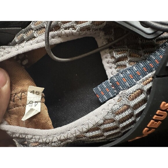 Calceus Men's Water Shoe Size 10.5 US / 45 Gray Pre owned - Picture 7 of 8